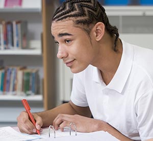 picture of student reading