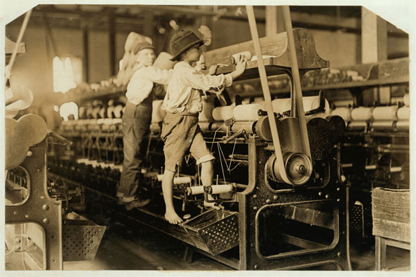 Image of children working in a mill